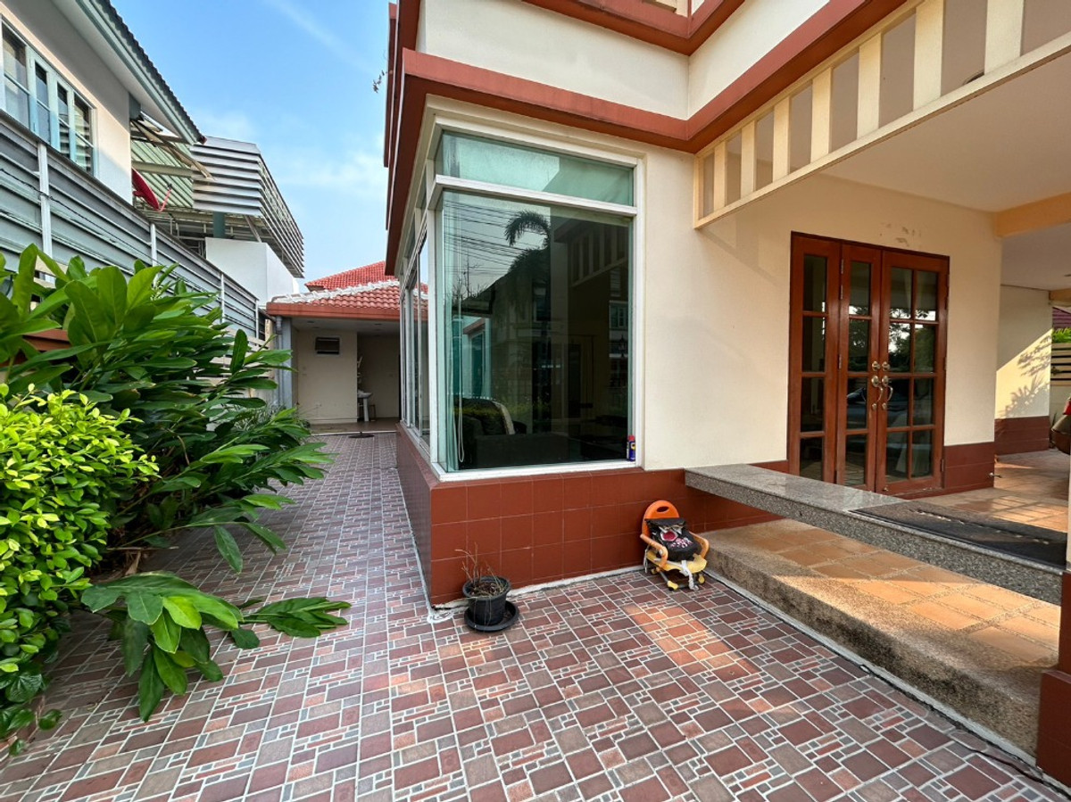 ให้เช่าบ้านพระราม 5 ราชพฤกษ์ บางกรวย : บ้านเดี่ยว มีหลังคาเต็มที่พื้นที่ ติดถนนราชพฤกษ์ 4ห้องนอน ใกล้ DBS