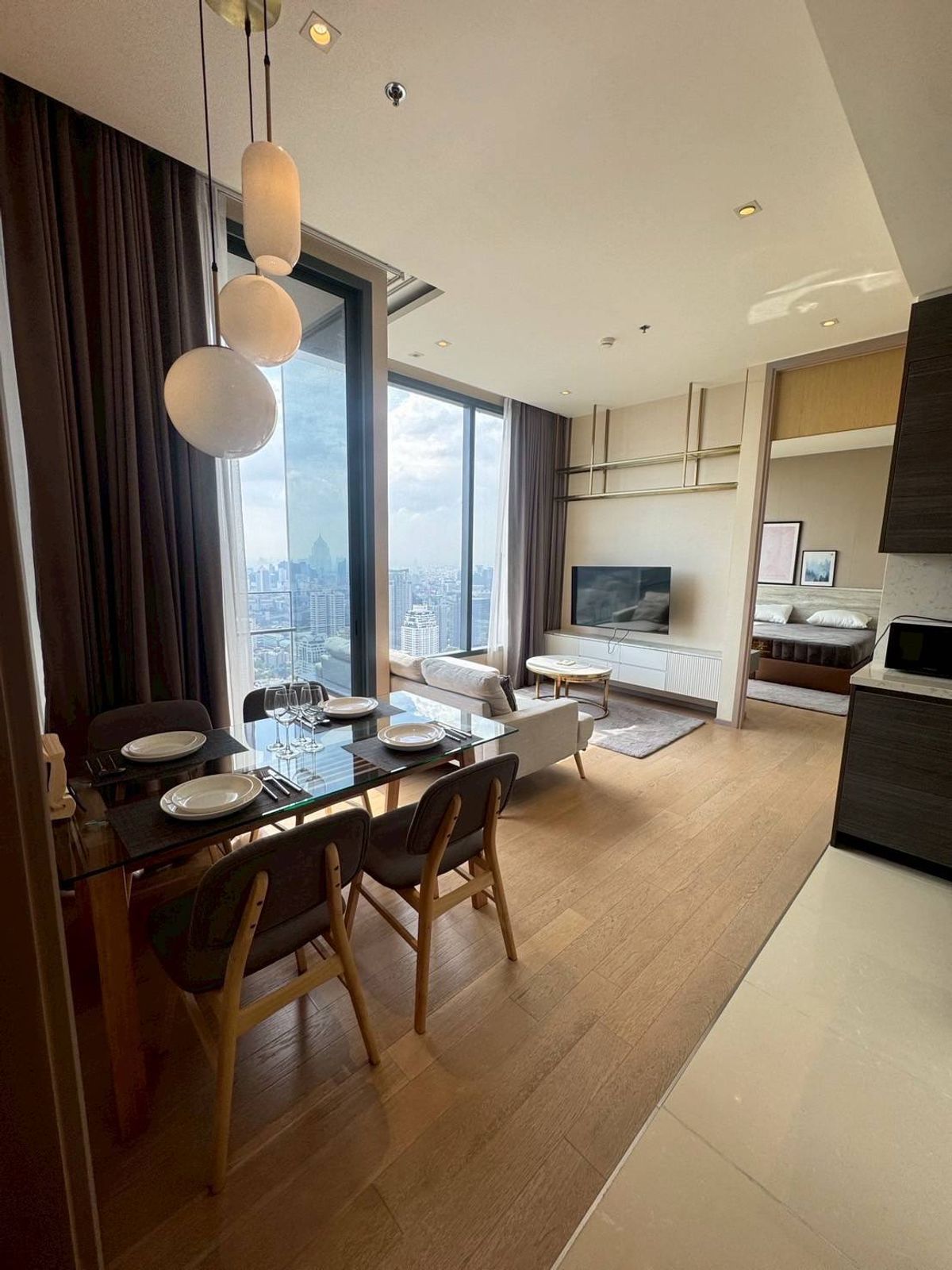 ให้เช่าคอนโดสุขุมวิท อโศก ทองหล่อ : THE ESSE ASOKE 2 ห้องนอน 2 ห้องน้ำ มีอ่างอาบน้ำ คอนโดอโศก ใกล้ BTS อโศก & MRT สุขุมวิท