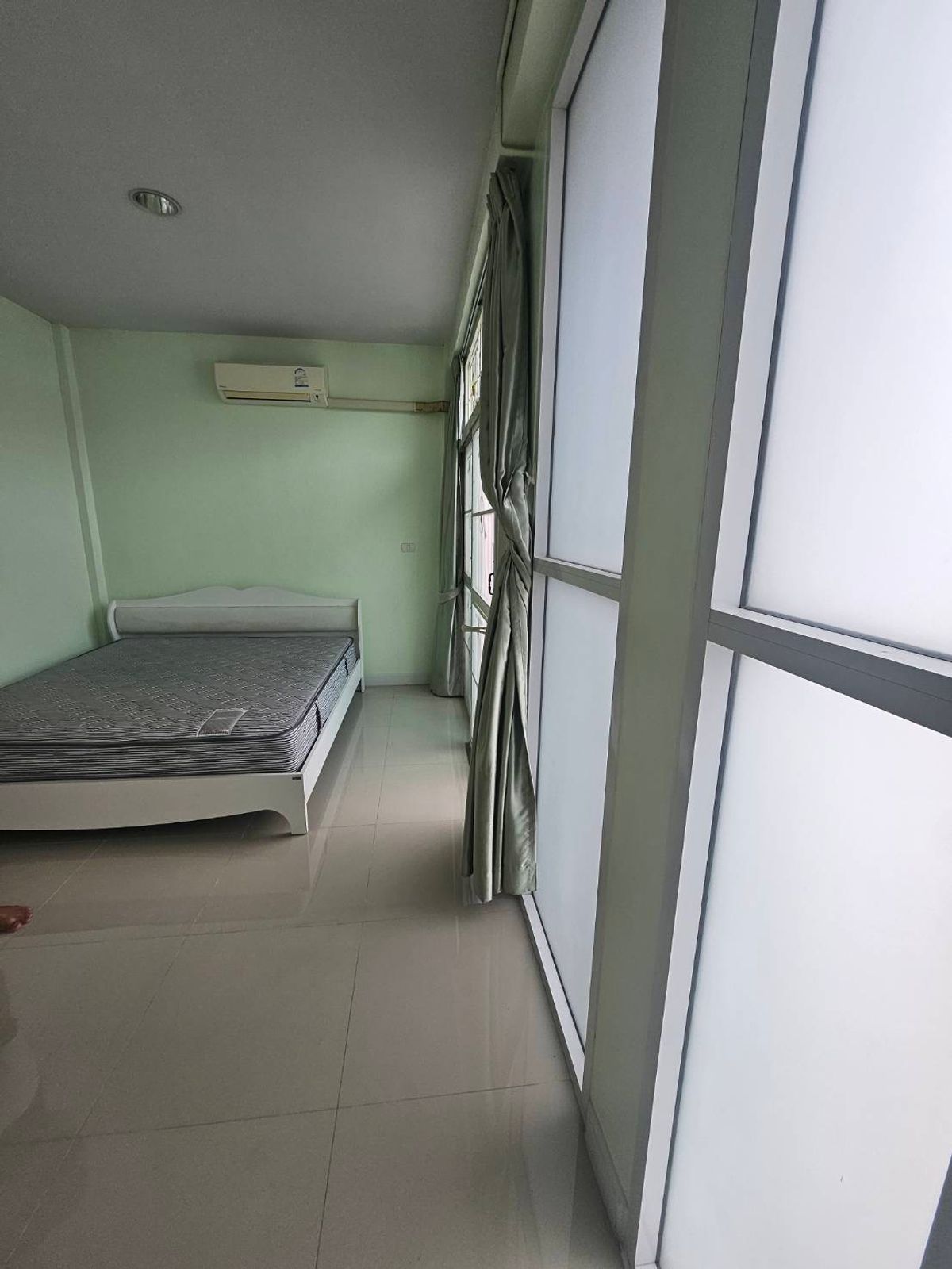 อาคารพาณิชย์ปทุมธานี รังสิต ธรรมศาสตร์ : 🏡 ทาวน์โฮม 3 ชั้น สไตล์โมเดิร์น ใกล้รถไฟฟ้า ราคาถูกที่สุดในโครงการ! เริ่มเพียง 3.59 ล้าน‼️