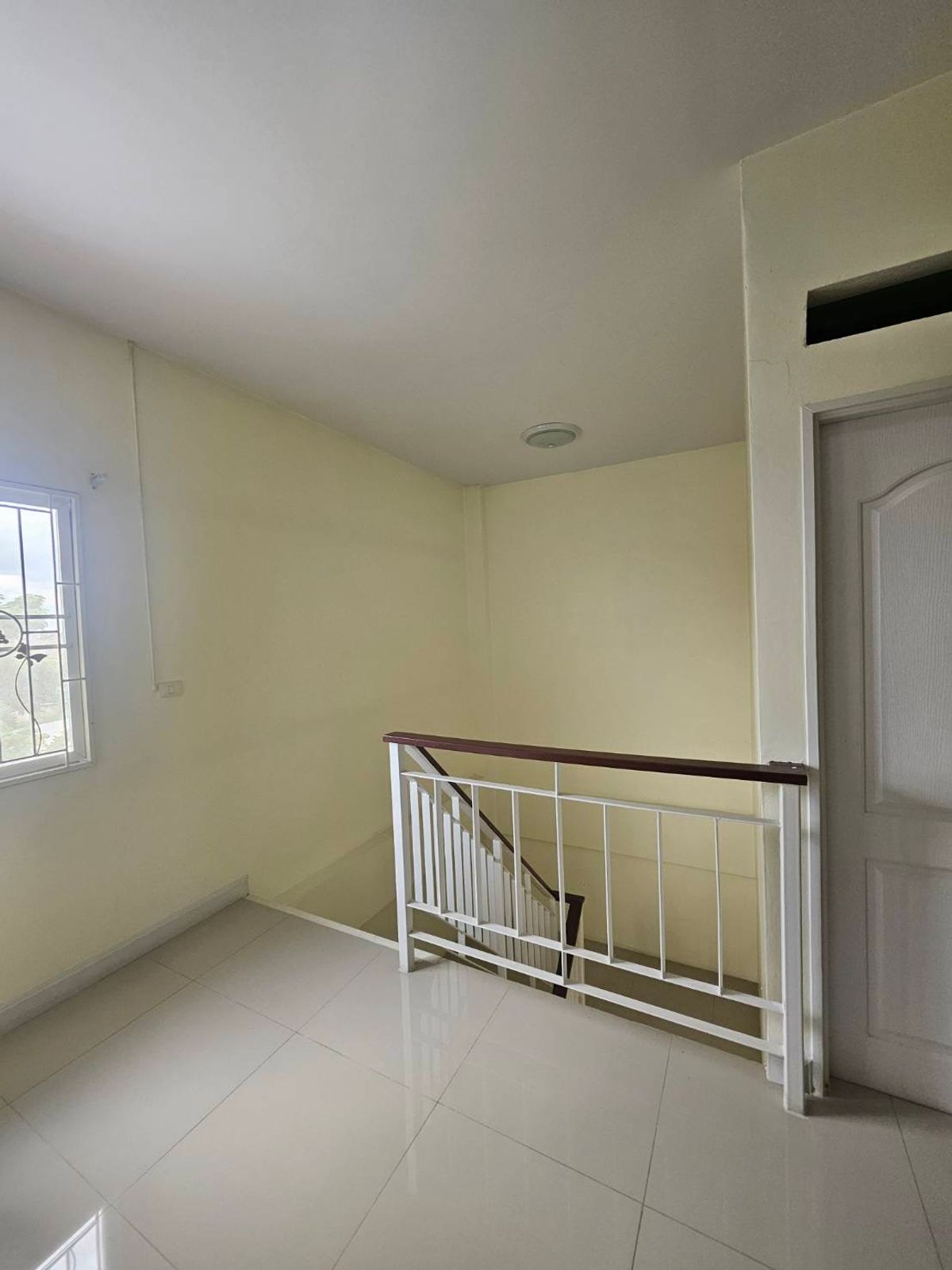 อาคารพาณิชย์ปทุมธานี รังสิต ธรรมศาสตร์ : 🏡 ทาวน์โฮม 3 ชั้น สไตล์โมเดิร์น ใกล้รถไฟฟ้า ราคาถูกที่สุดในโครงการ! เริ่มเพียง 3.59 ล้าน‼️