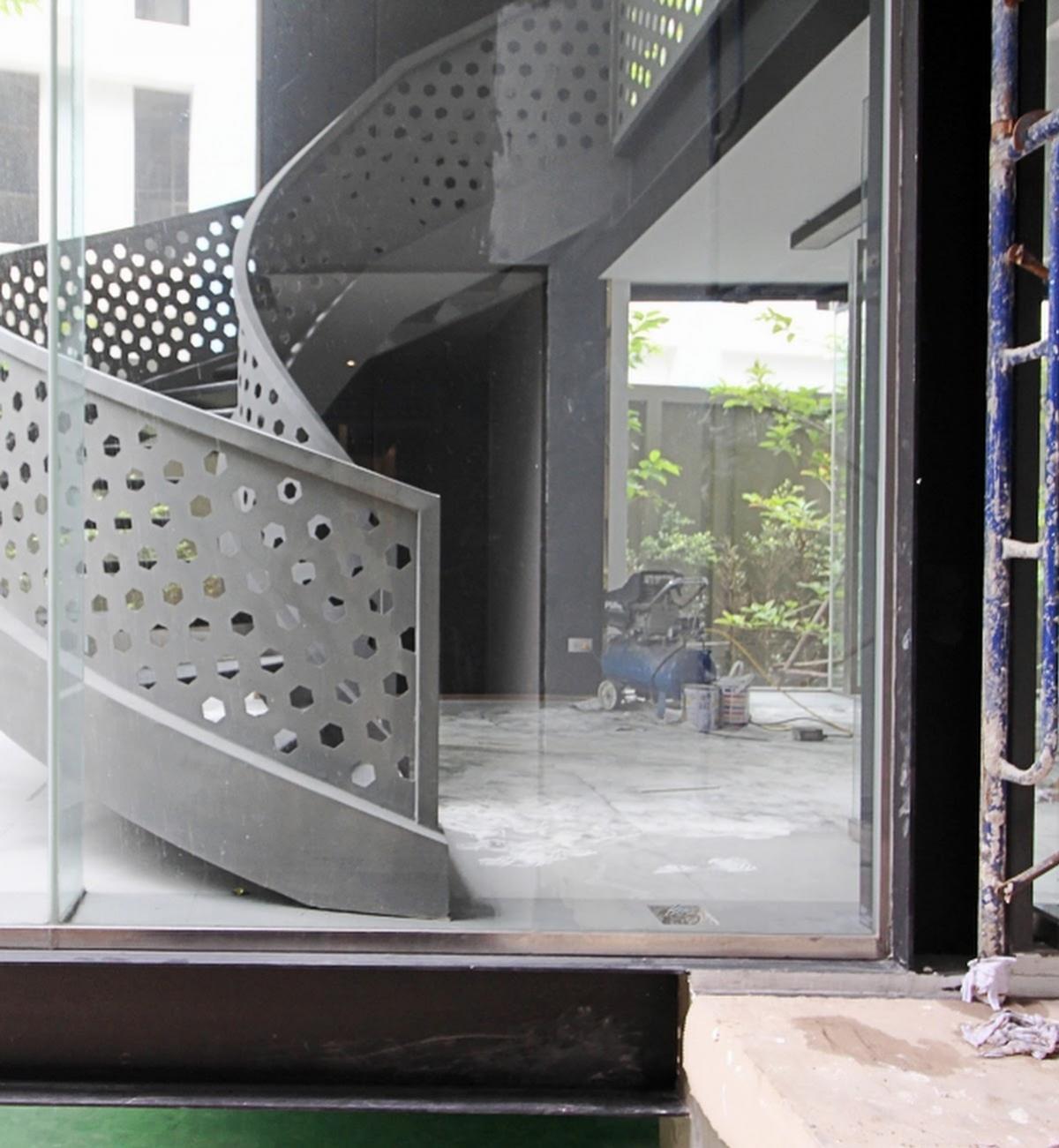 For SaleCondoSiam Paragon ,Chulalongkorn,Samyan : Luxury condo Altitude Samyan-Silom in the city center, close to BTS/MRT, convenient for all travel!Studio 29 sq.m. only 4.86 million THB with complete facilities!