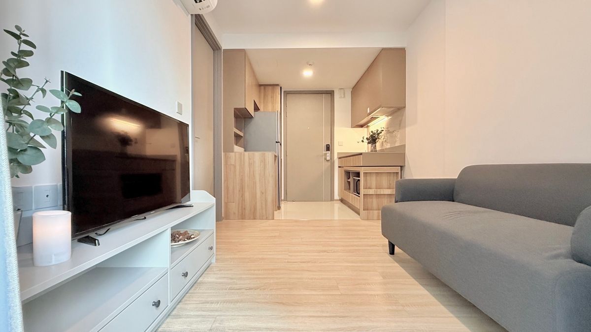 ให้เช่าคอนโดสุขุมวิท อโศก ทองหล่อ : (for rent) Taka Haus คอนโด Low Rise 8 ชั้น ใกล้รถไฟฟ้า BTS เอกมัย