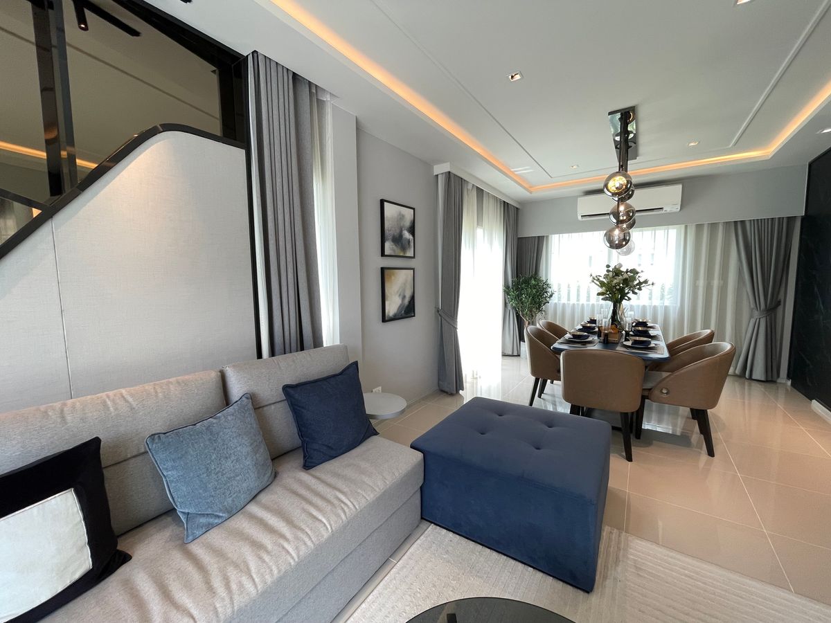 ขายบ้านสมุทรปราการ สำโรง : Grand Pleno Mega Bangna 📍 บ้านแฝดหรู หน้ากว้าง ติดเมกะบางนา 3 ห้องนอน 142 ตร.ม. หน้ากว้าง 11.4 เมตร เพียง 6.99 ลบ. คุ้มค่า ทำเลดี / สนใจติดต่อ 062-362-5623 agent 