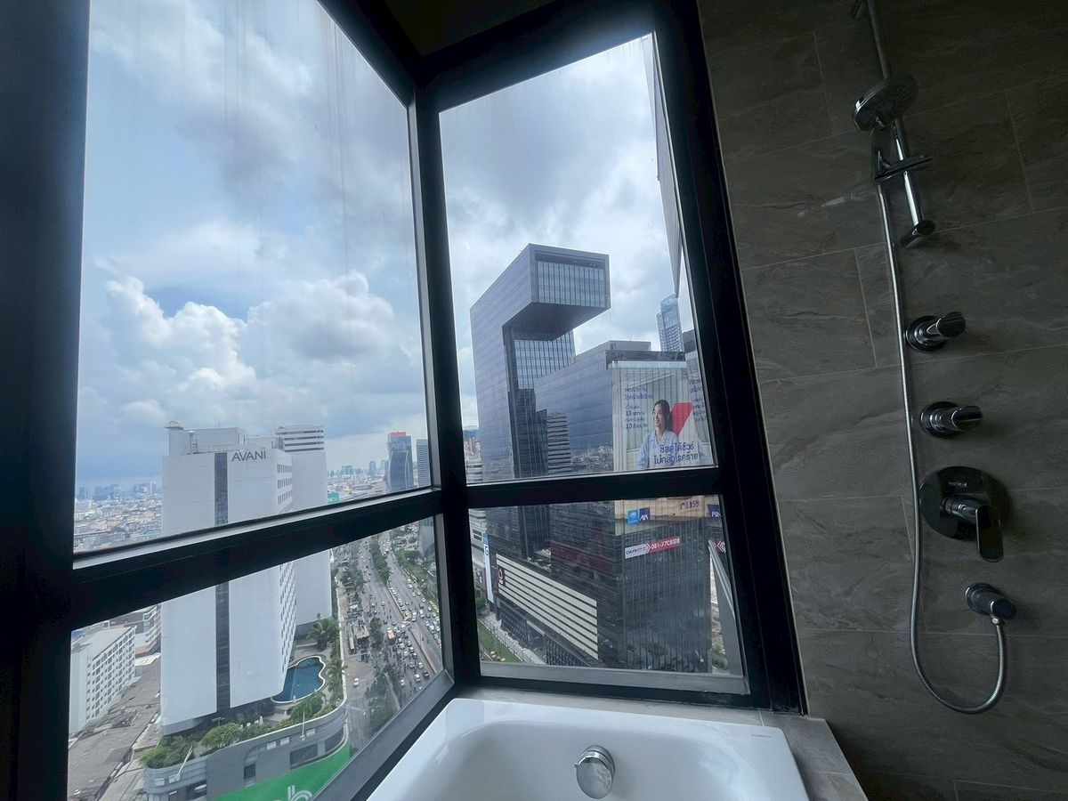 ให้เช่าคอนโดพระราม 9 เพชรบุรีตัดใหม่ RCA : 📍For Rent Ashton Asoke Rama 9 (Near MRT PhraRam 9)✨