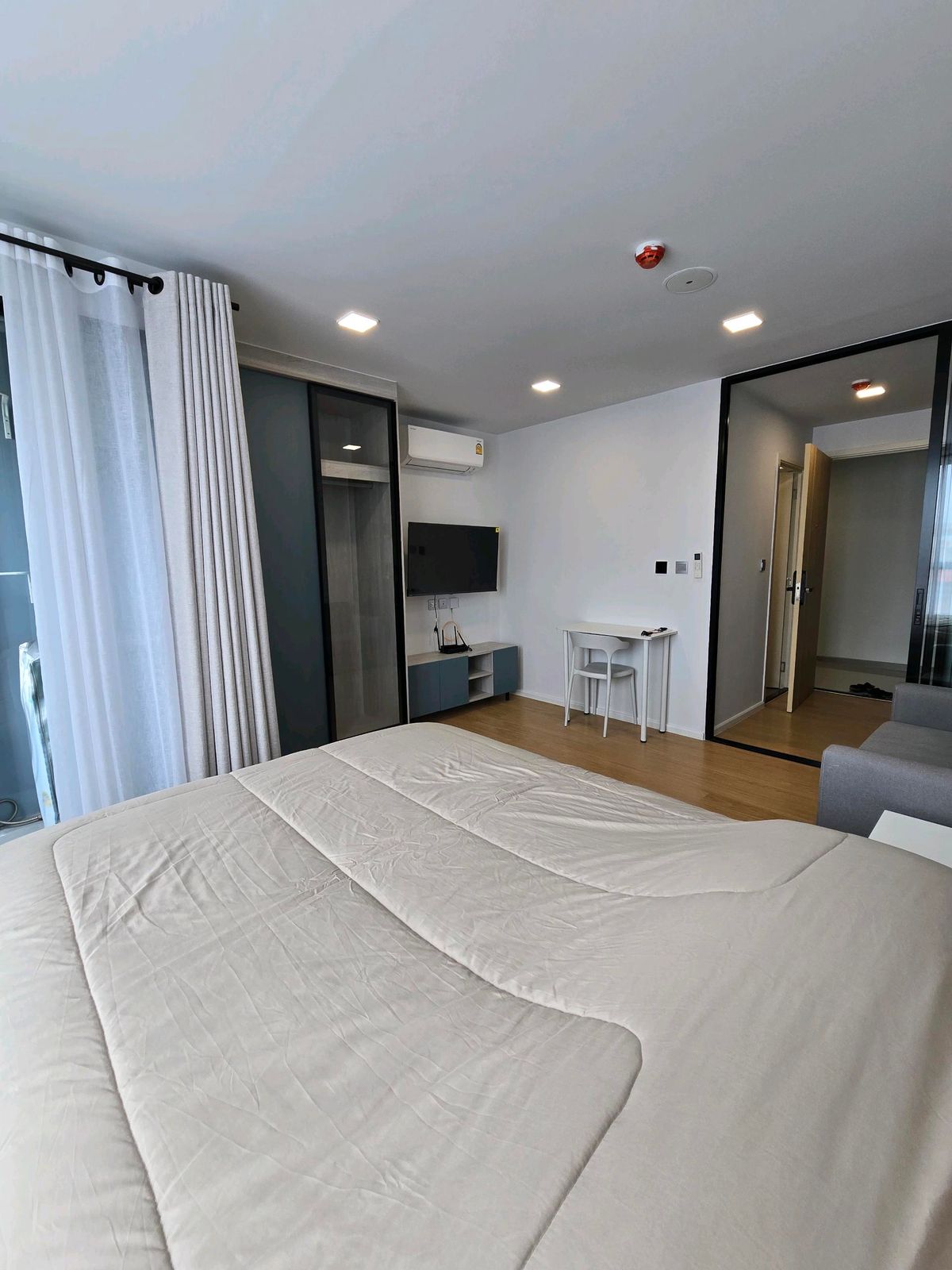 ให้เช่าคอนโดปทุมธานี รังสิต ธรรมศาสตร์ : ให้เช่า Atmoz Kanaal Rangsit พร้อมอยู่