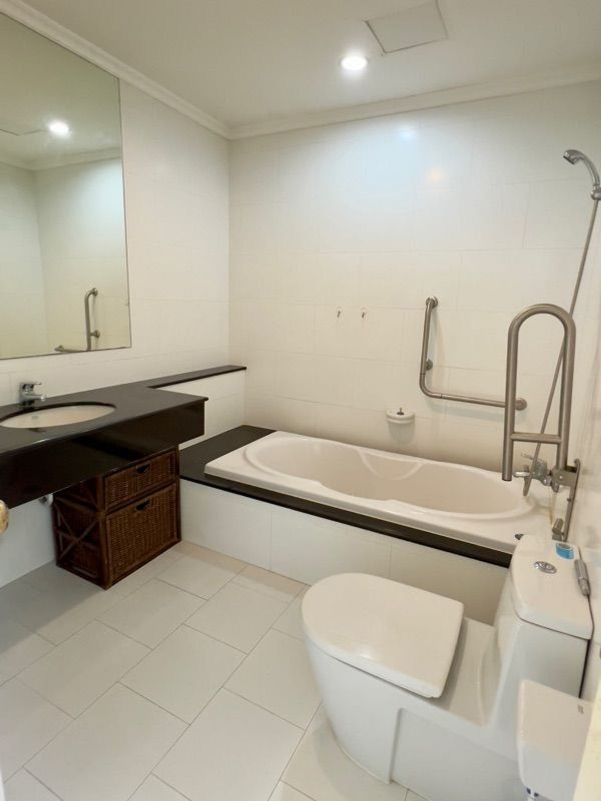 For SaleCondoRama3 (Riverside),Satupadit : 🌊 Spacious River View Condo at Supalai Casa Riva with Wide Balconies! Fully Furnished, Prime Location Near Charoenkrung–Rama 3 and Business District