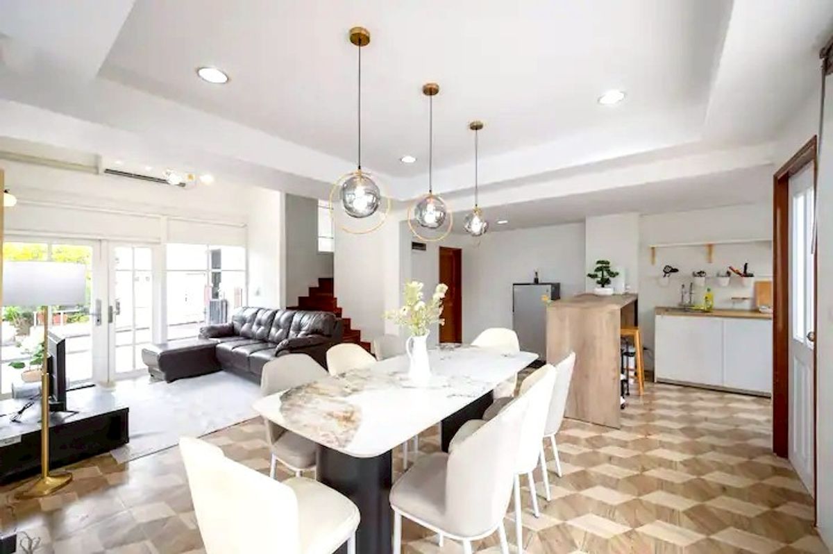 ให้เช่าทาวน์โฮมสะพานควาย จตุจักร : LTH12510 – Luxury pool villa Townhome FOR RENT Size 48 SQ.W 300 SQ.M 4 Beds 5 Baths Near MRT Lad Phrao Station ONLY 160K/Month