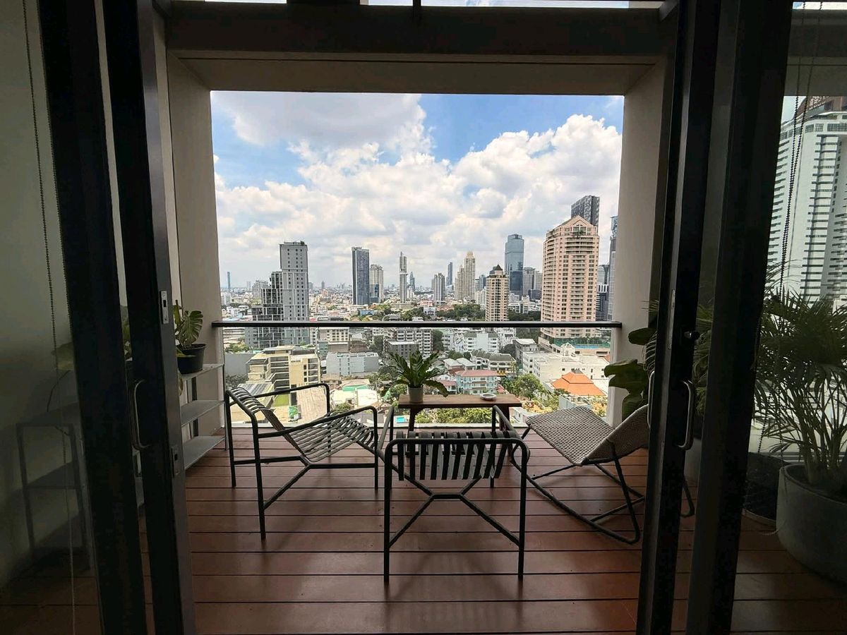 ขายคอนโดสาทร นราธิวาส : 📍The Sukhothai Residences (For Rent) Ultimate-Luxury duplex condo✨️  Located in the peaceful alley of Sathorn. (Soi Sathorn1) 