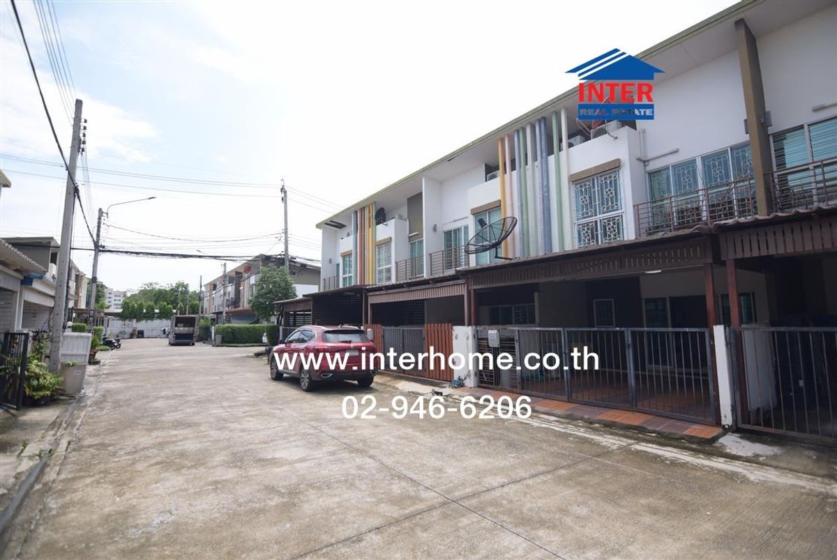 ขายทาวน์โฮมนวมินทร์ รามอินทรา : ทาวน์โฮม 2 ชั้น 19.9 ตร.ว. หมู่บ้านซิตี้เซนส์ วัชรพล-รามอินทรา ซอยวัชรพล2 ถนนรามอินทรา ถนนวัชรพล เขตบางเขน กรุงเทพมหานคร