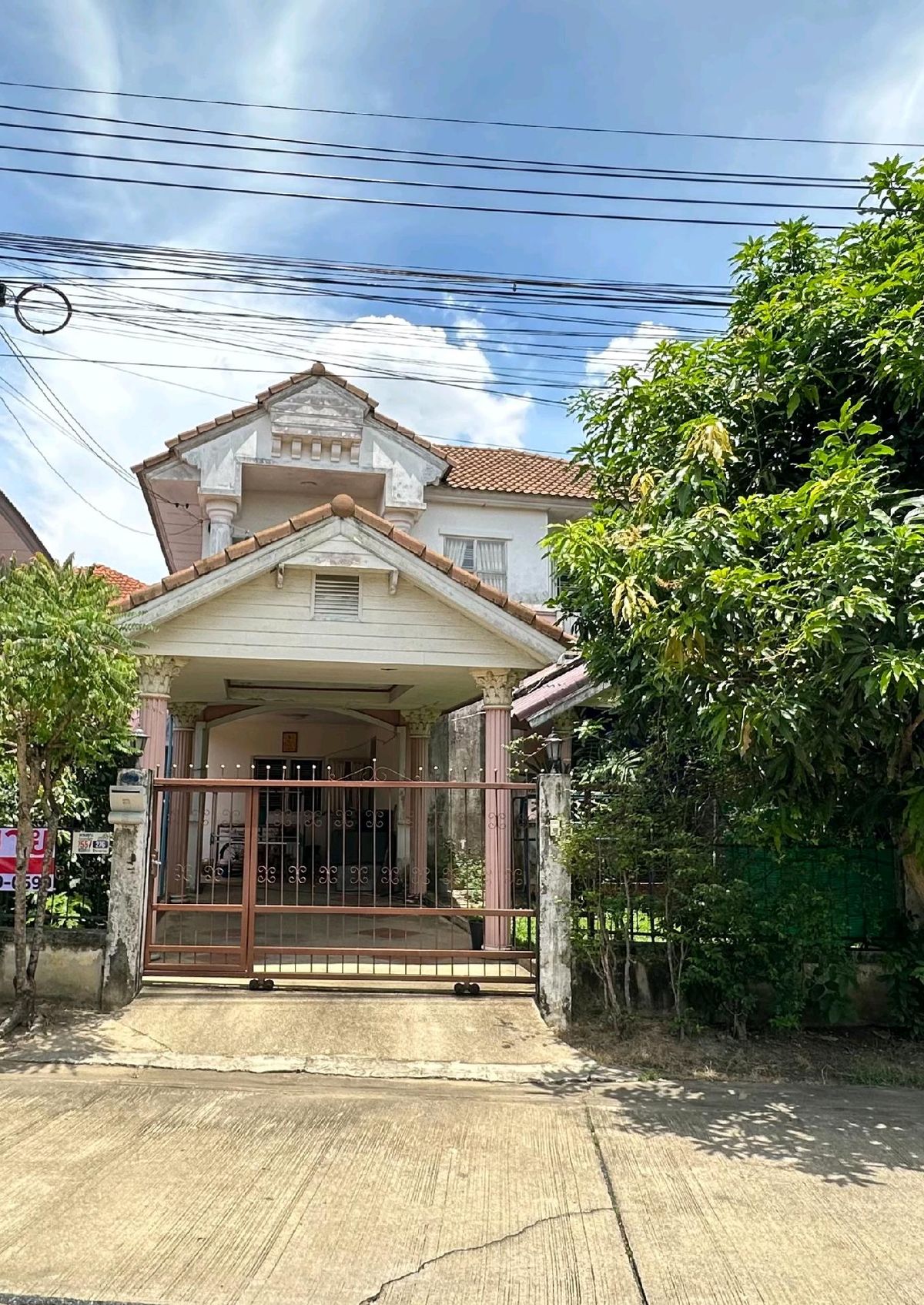 For SaleHouseNonthaburi, Bang Yai, Bangbuathong : House for sale in Buri Rom, Pinklao Ring 64.3 square wah, behind the corner of Soi Phra Ngeon