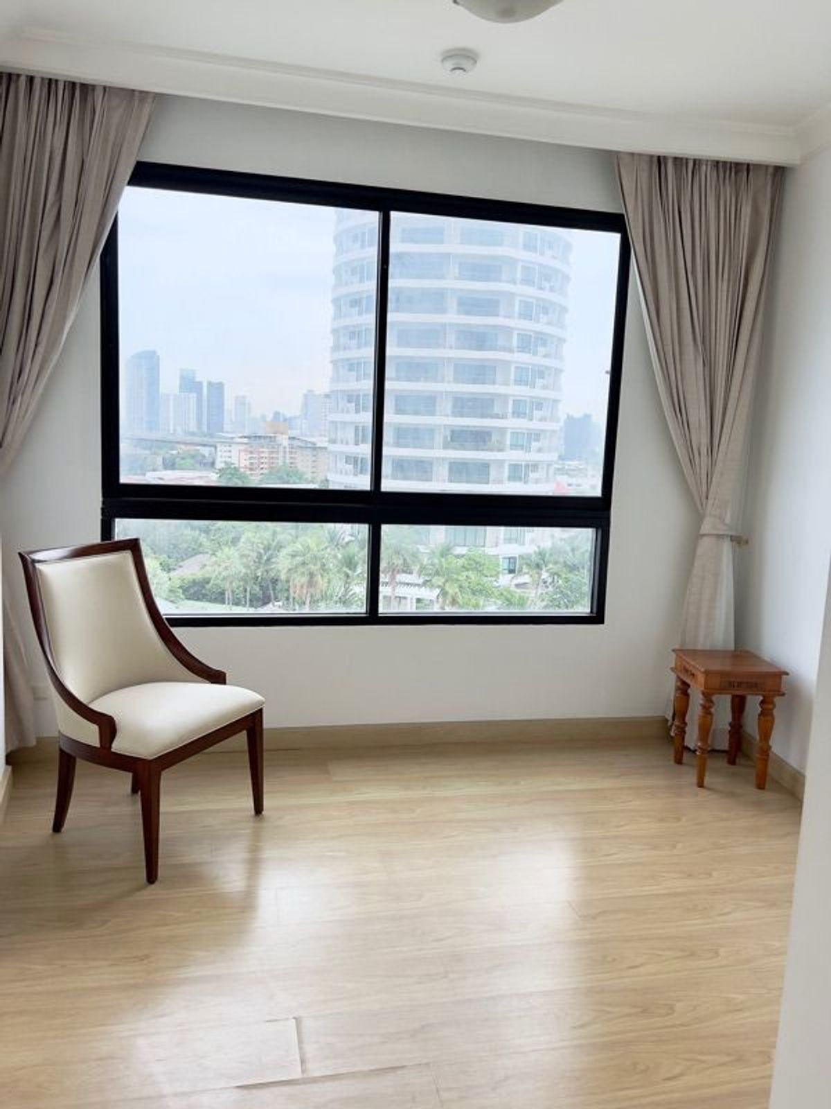 For SaleCondoRama3 (Riverside),Satupadit : 🌊 Spacious River View Condo at Supalai Casa Riva with Wide Balconies! Fully Furnished, Prime Location Near Charoenkrung–Rama 3 and Business District