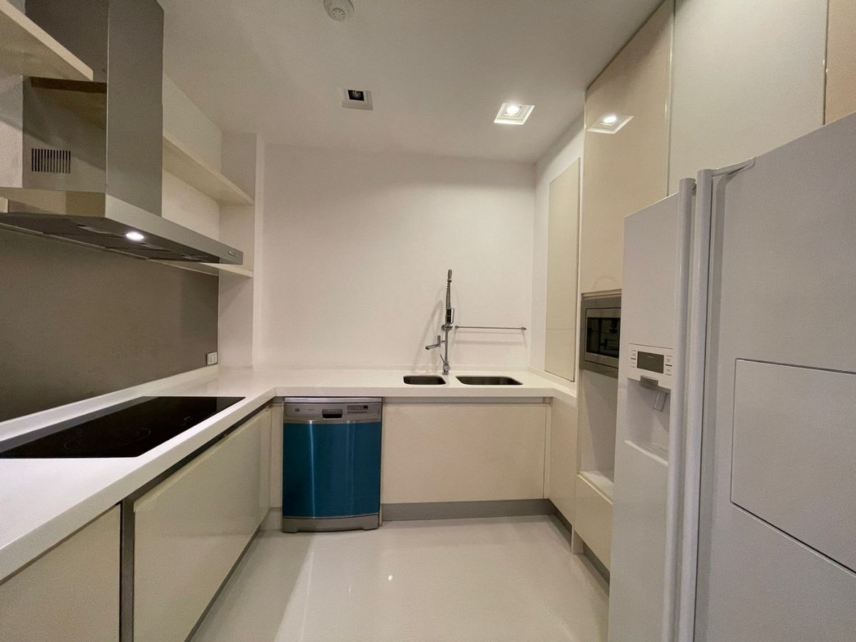 For SaleCondoPattaya, Bangsaen, Chonburi : 🏖️ Luxury Beachfront Condo for Sale at The Sanctuary Wong Amat Pattaya – Corner Unit with Full Sea & Sanctuary of Truth Views, Spacious Balcony Perfect for Ultimate Relaxation