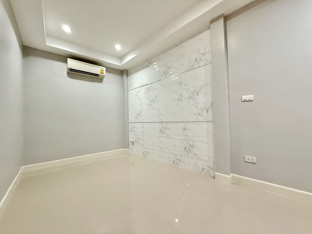 ขายบ้านพระราม 5 ราชพฤกษ์ บางกรวย : ขายบ้านเดี่ยว 2 ชั้น เดอะแพลนท์ ราชพฤกษ์ (The Plant Ratchaphruk )