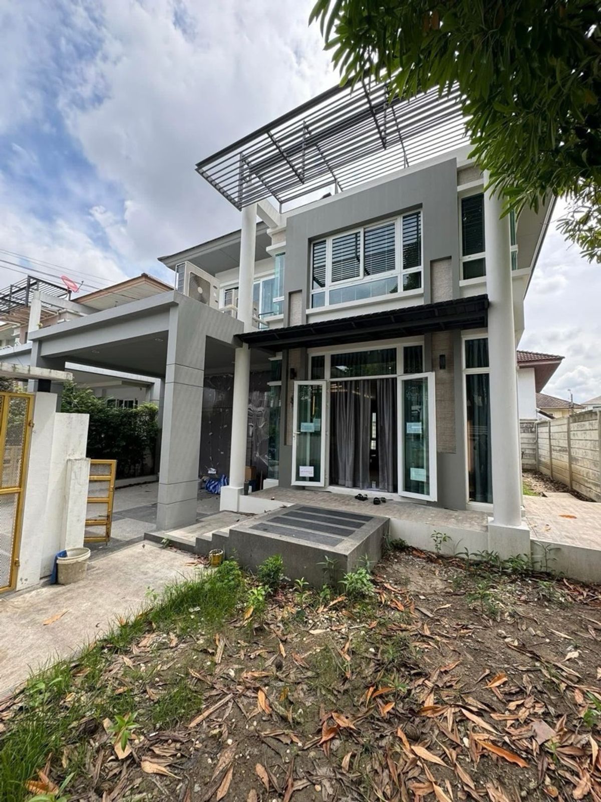 ให้เช่าบ้านลาดพร้าว เซ็นทรัลลาดพร้าว : For rent บ้านเดี่ยวลาดพร้าวตอนต้น 3 ห้องนอน 3 ห้องน้ำ /120,000 
