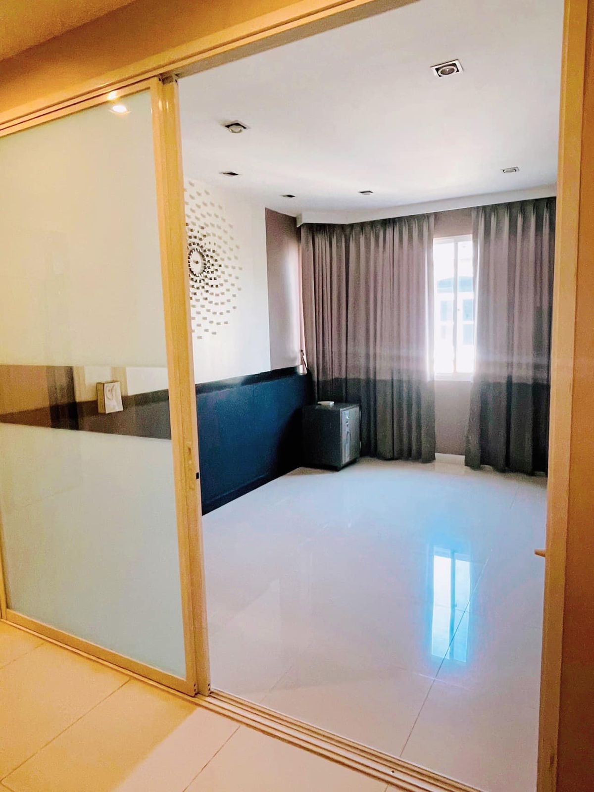 HouseLadkrabang, Suwannaphum Airport : K-6303 for rent/sell now! Golden Nakara Onnut 65 after the corner is ready.