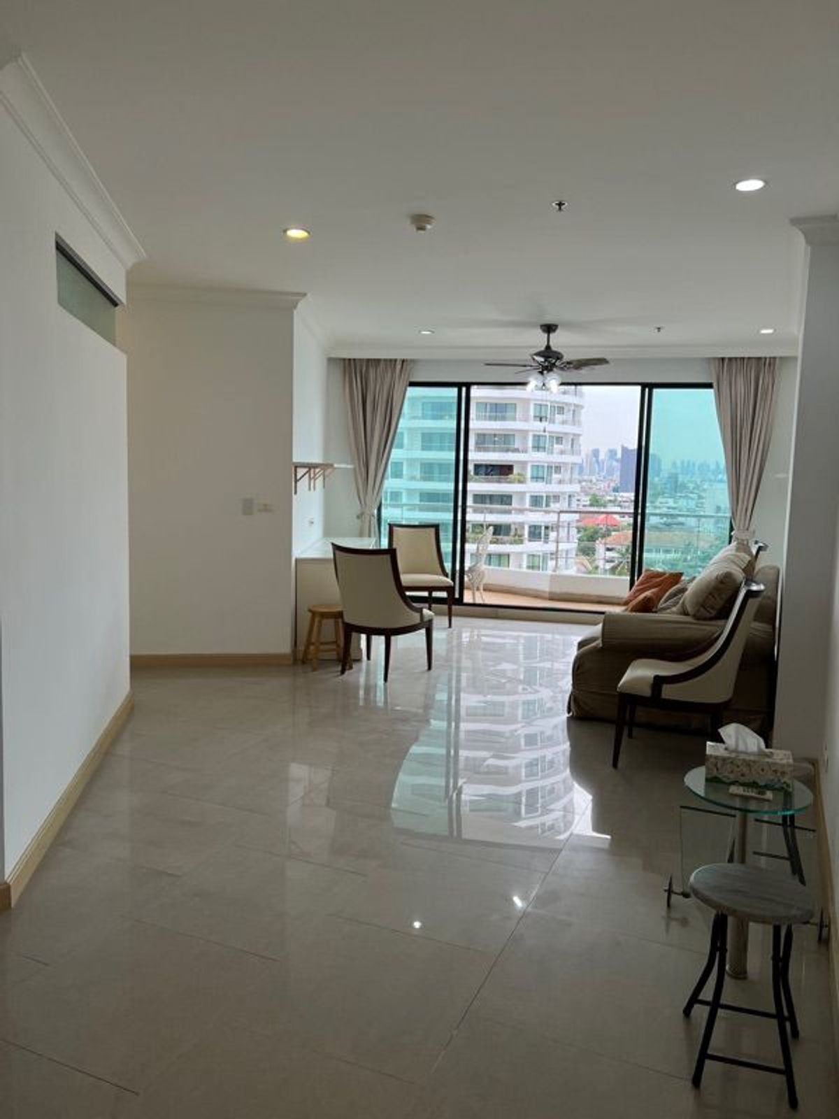 For SaleCondoRama3 (Riverside),Satupadit : 🌊 Spacious River View Condo at Supalai Casa Riva with Wide Balconies! Fully Furnished, Prime Location Near Charoenkrung–Rama 3 and Business District