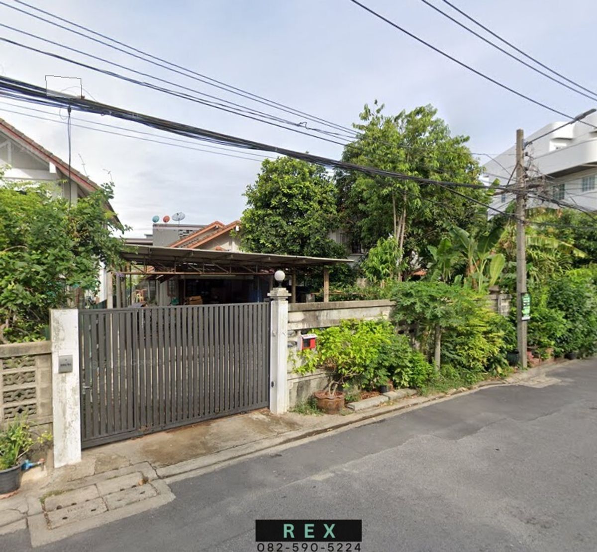 ขายบ้านรัชดา ห้วยขวาง : ขาย บ้านเดี่ยว ประชาราษฎร์บำเพ็ญ ห้วยขวาง 4 ห้องนอน ใกล้ รถไฟฟ้า MRT ห้วยขวาง