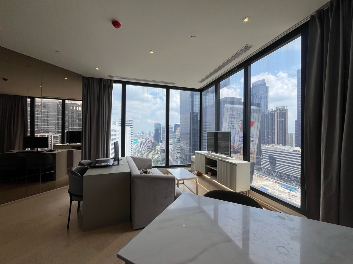 ให้เช่าคอนโดพระราม 9 เพชรบุรีตัดใหม่ RCA : 📍For Rent Ashton Asoke Rama 9 (Near MRT PhraRam 9)✨