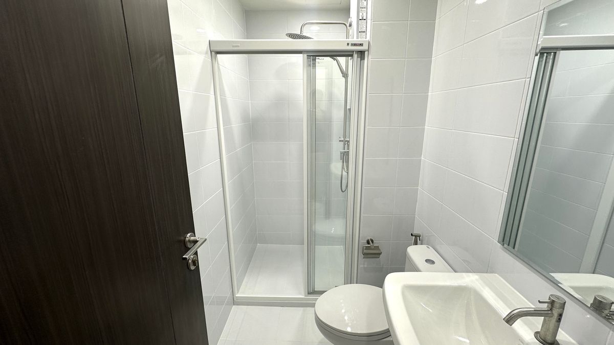 For SaleCondoOnnut, Udomsuk : Condo for sale The Base Park West Sukhumvit 77, price 5,240,000  baht [MKS250358]