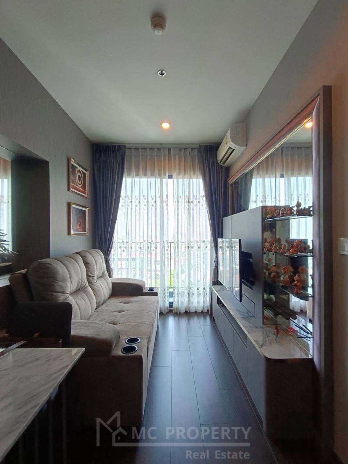 For RentCondoSukhumvit, Asoke, Thonglor : C Ekkamai 1 bedroom 30sqm for rent only 20,000 please contact 0816878954