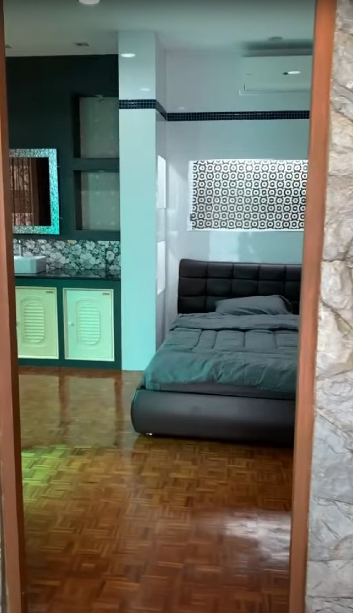 ให้เช่าบ้านลาดพร้าว เซ็นทรัลลาดพร้าว : บ้านแบบ 1ห้องนอนทั้งชั้น ใกล้เซ็นทรัล ลาดพร้าว เดิน 5นาทีถึง BTS 