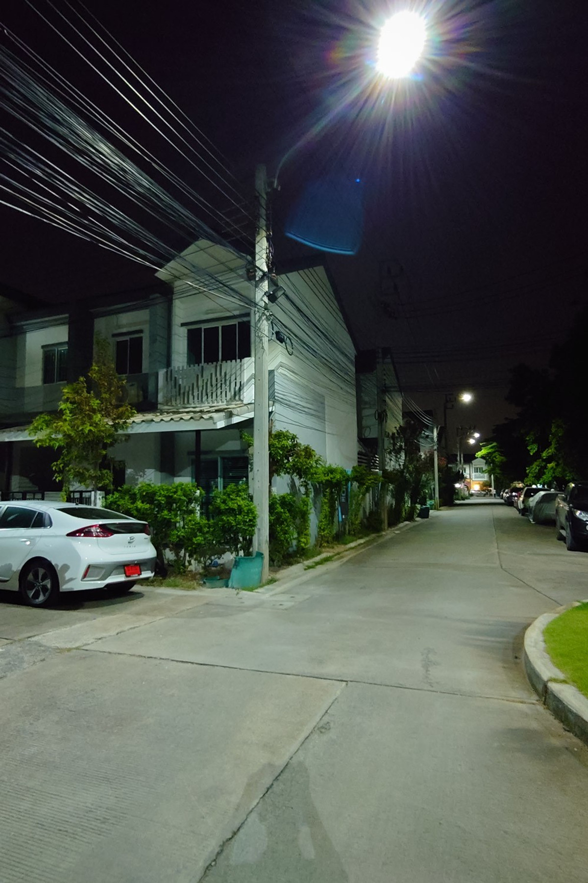 For RentTownhomeVipawadee, Don Mueang, Lak Si : 5mins go to Harrow ,4bedroom townhome, 5.7m wide, corner unit, Chang Akat Uthit Road, near Don Mueang Airport.