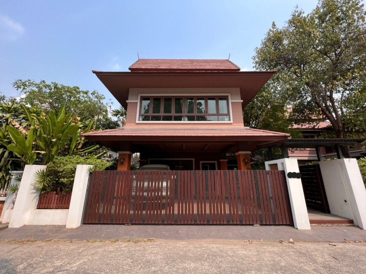 For RentHouseChaengwatana, Muangthong : House 100 sq.wa. with swimming pool on Samakkhi Road with 4 bedrooms, 3 bathrooms with a maid's room.