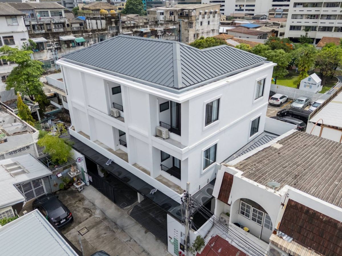 ให้เช่าบ้านสุขุมวิท อโศก ทองหล่อ : LTH12546 – House FOR RENT at Thonglor Sukhumvit 36 Size 35 SQ.W 240 SQ.M 5 Beds 5 Baths Near BTS Thong Lor Station ONLY 134K/Month