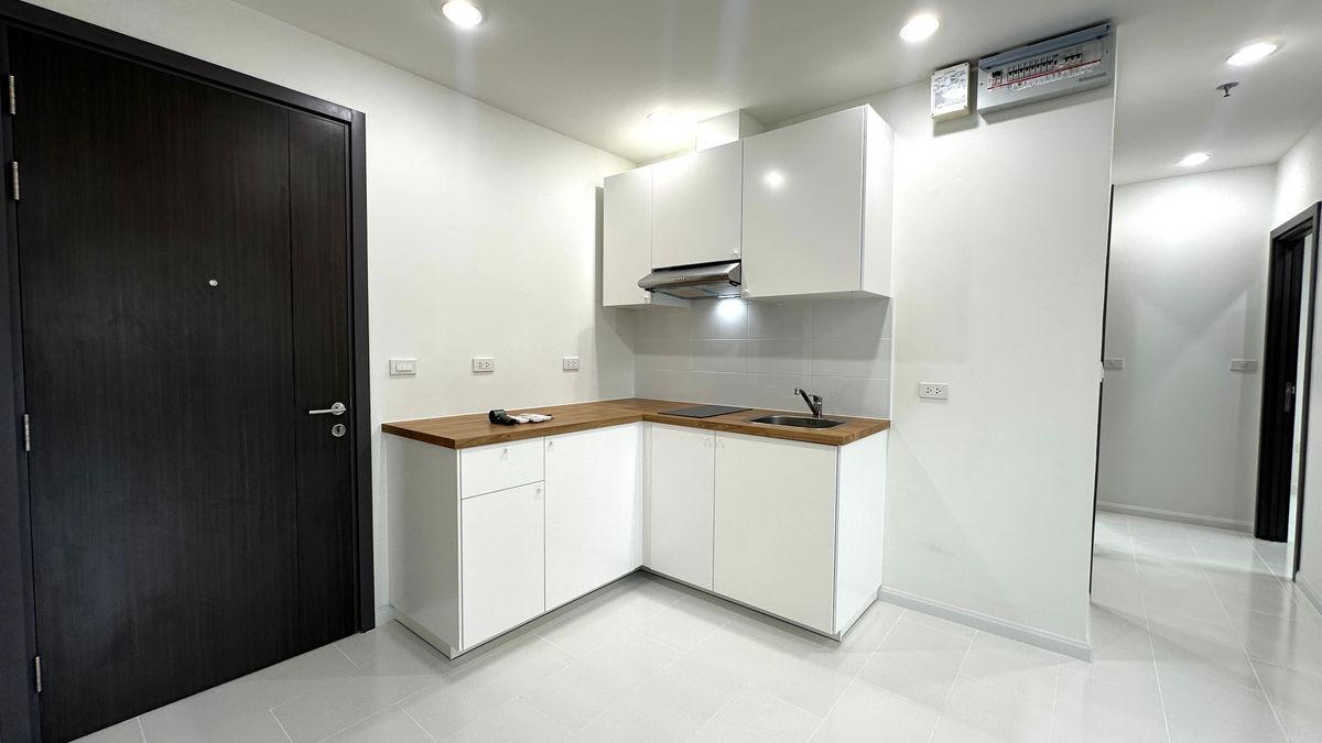 For SaleCondoOnnut, Udomsuk : Condo for sale The Base Park West Sukhumvit 77, price 5,240,000  baht [MKS250358]