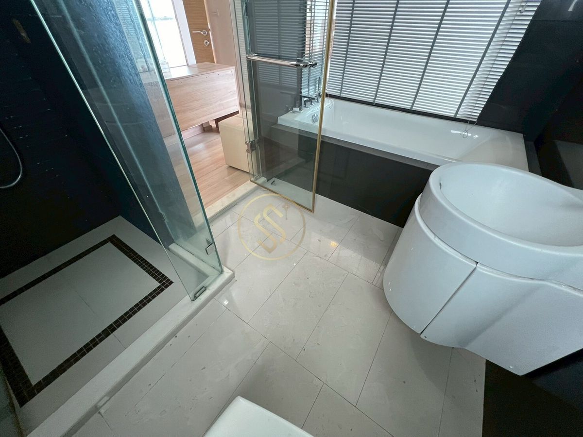 For SaleCondoSapankwai,Jatujak : Urgent sale, Rhythm, PHAN ARI 2 (beautiful view room) 2 bedrooms