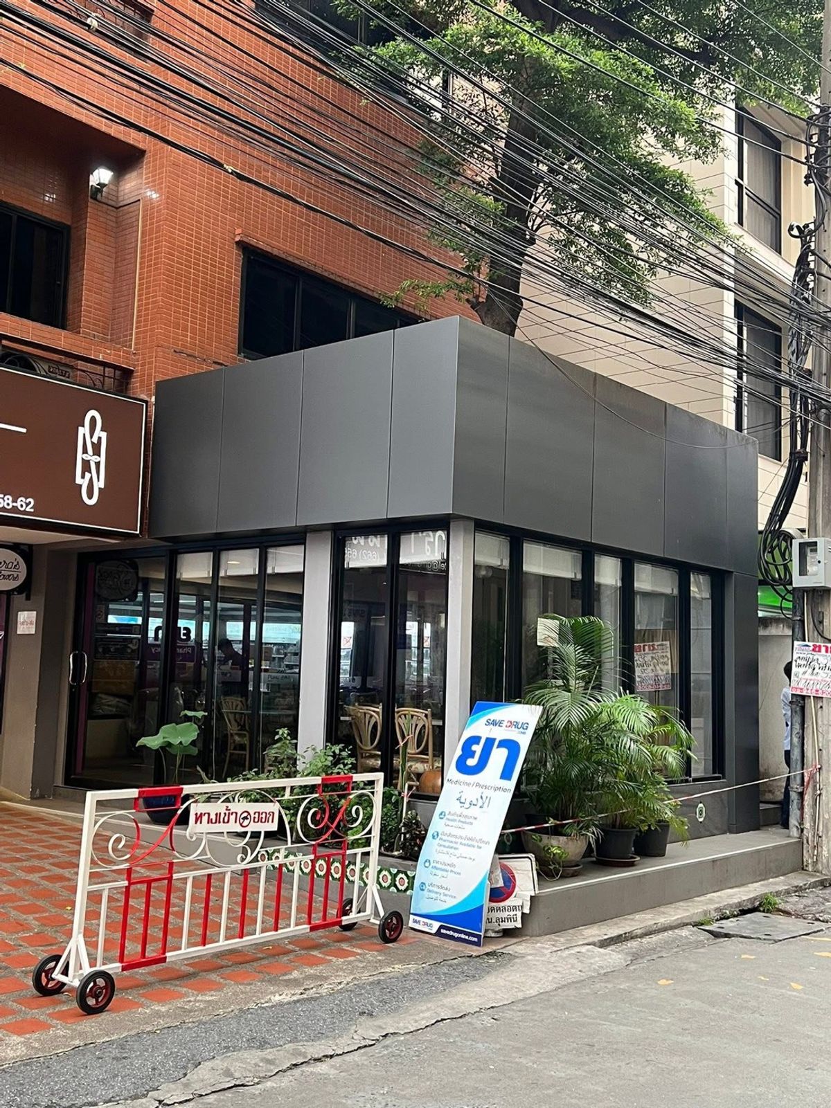 ให้เช่าอาคารพาณิชย์สุขุมวิท อโศก ทองหล่อ :  ♦ Prime Location ♦ พื้นที่ขายของ 1 ชั้น พื้นที่ใช้สอย 50.00 ตร.ม. | ใกล้ BTS นานา 800 เมตร