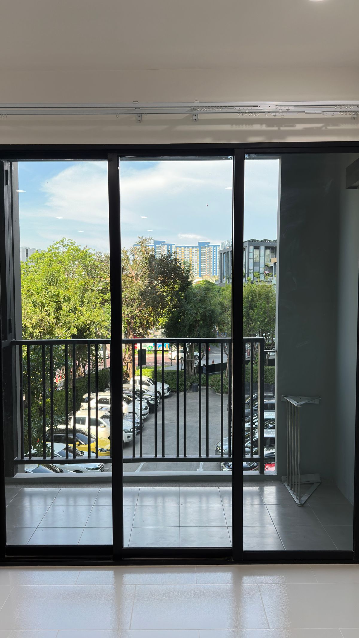 For SaleCondoOnnut, Udomsuk : Condo for sale The Base Park West Sukhumvit 77, price 5,240,000  baht [MKS250358]