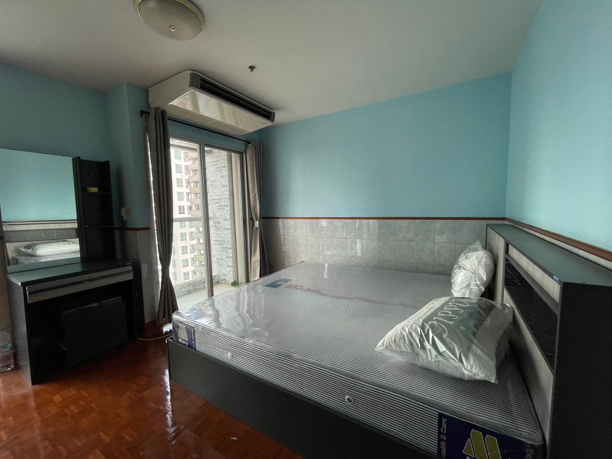ให้เช่าคอนโดสีลม ศาลาแดง บางรัก : Silom Suite Room for Rent (Sathorn 12)