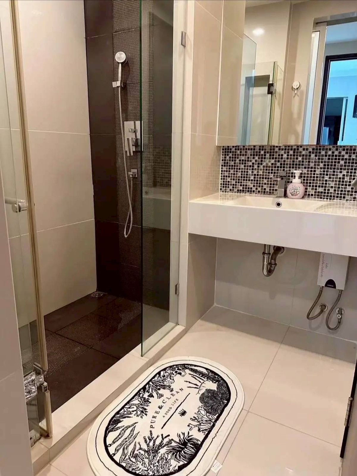 For RentCondoOnnut, Udomsuk : ✨ GT16132 | Condo for rent RHYTHM SUKHUMVIT 44/1, next to BTS Phra Khong, only 0 kilometers, good price, ready to move in.