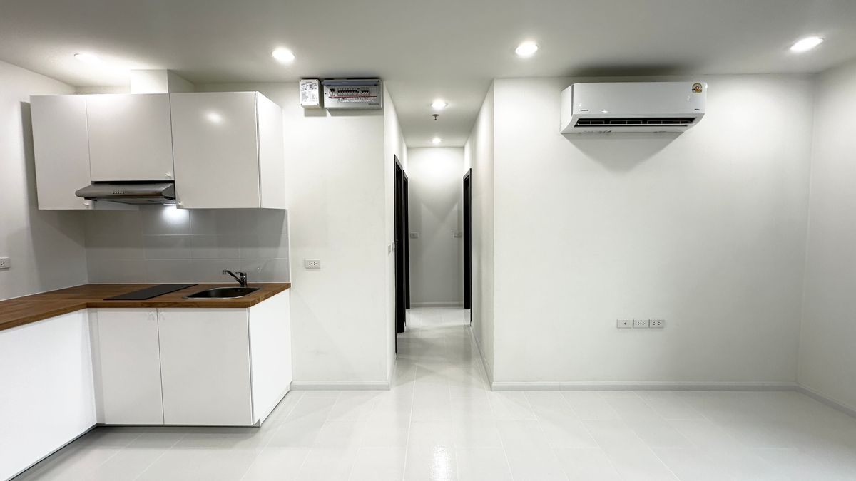 For SaleCondoOnnut, Udomsuk : Condo for sale The Base Park West Sukhumvit 77, price 5,240,000  baht [MKS250358]