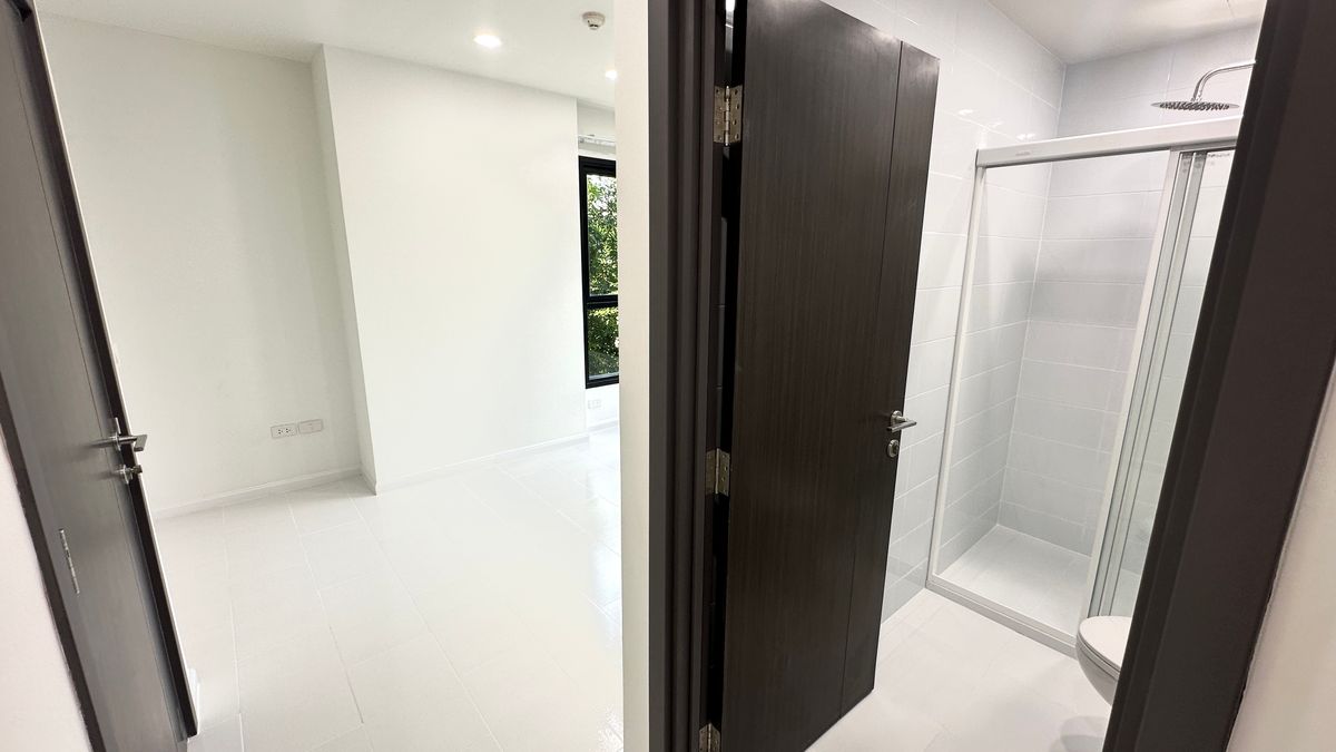 For SaleCondoOnnut, Udomsuk : Condo for sale The Base Park West Sukhumvit 77, price 5,240,000  baht [MKS250358]