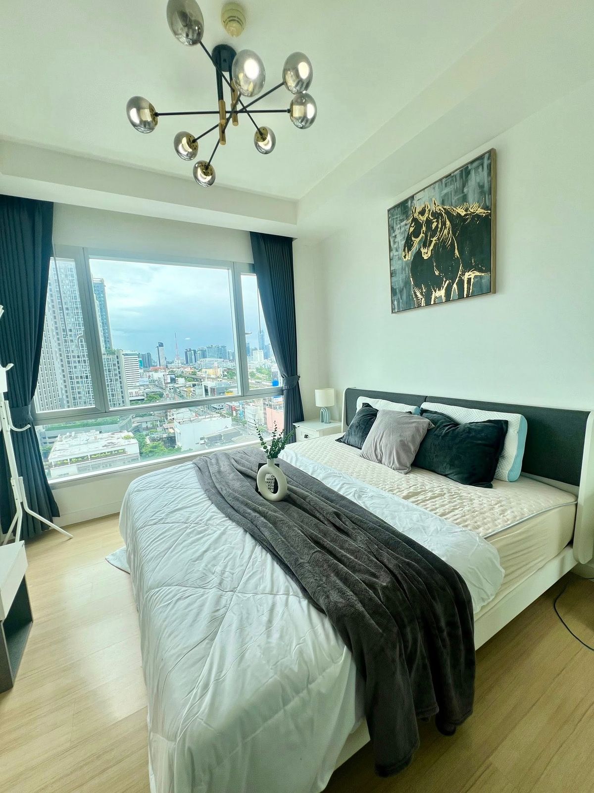 ให้เช่าคอนโดพระราม 9 เพชรบุรีตัดใหม่ RCA : ให้เช่า Thru Thonglor Condo