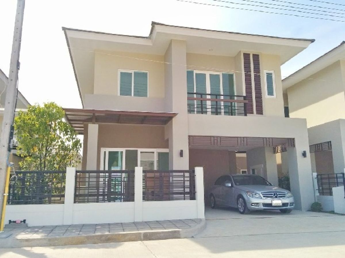 ให้เช่าบ้านเชียงใหม่ : Promenada 1 กม. รอบเมืองเชียงใหม่ บิ๊กซี เชียงใหม่ 3.1 กม. แยกสารภี บ้านเดี่ยวหรู 2 ชั้น สไตล์โมเดิร์น 40ตรว. พร้อมเฟอร์