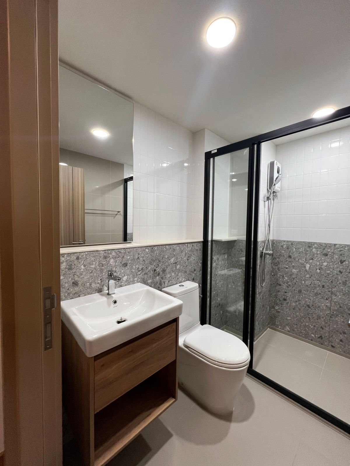 ให้เช่าคอนโดลาดพร้าว เซ็นทรัลลาดพร้าว : 🔥ให้เช่าด่วน🔥The Line VIBE ห้องสวย เฟอร์นิเจอร์ครบ พร้อมอยู๋ ใกล้ BTS ห้าแยกลาดพร้าว ❗