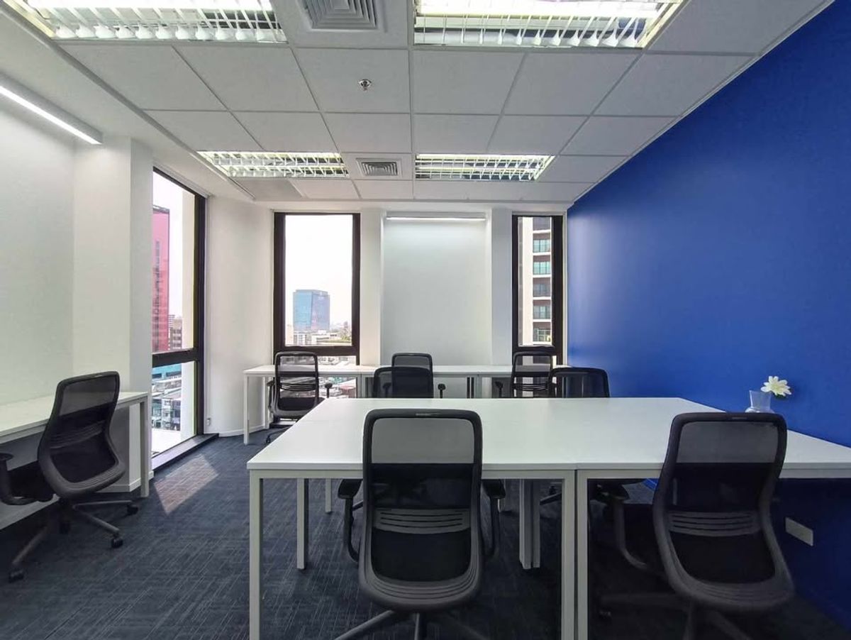 ให้เช่าสำนักงานอารีย์ อนุสาวรีย์ : เซอร์วิสออฟฟิศ พื้นที่สำนักงานให้เช่า อารีย์ Serviced Office พื้นที่เริ่มต้นสำหรับ 1 - 50 ท่าน ตกแต่งสวย พร้อมเข้าอยู่ อาคาร เอส.พี บิ้วดิ้ง (ไอบีเอ็ม) - S.P. Building (IBM Building) ใกล้รถไฟฟ้า BTSอารีย์, พหลโยธิน, สนามเป้า