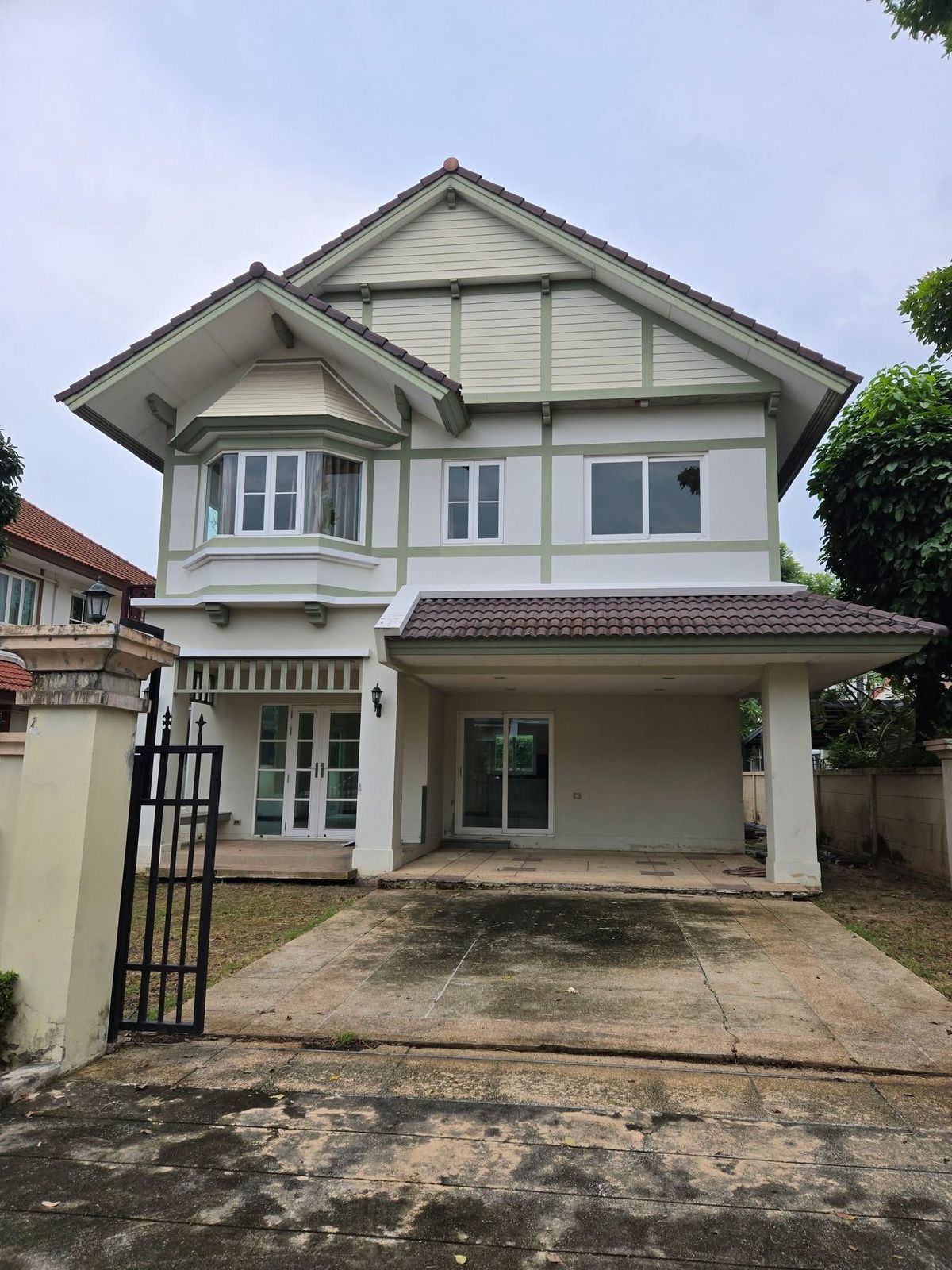 For SaleHouseNawamin, Ramindra : Laddarom Watcharapol / 3 Bedrooms (Sale), Laddarom Watcharapol / 3 Bedrooms (For Sale) Few238