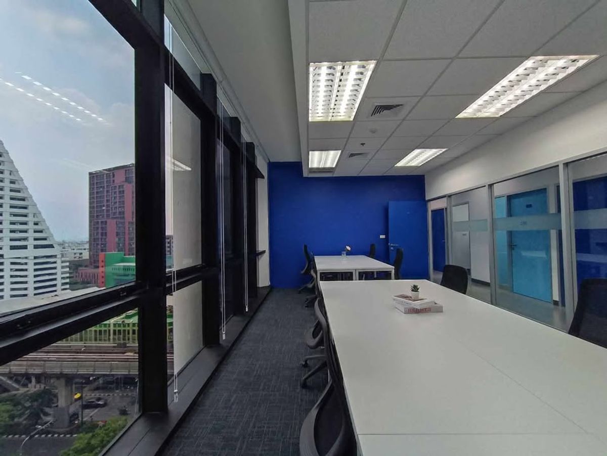 ให้เช่าสำนักงานอารีย์ อนุสาวรีย์ : เซอร์วิสออฟฟิศ พื้นที่สำนักงานให้เช่า อารีย์ Serviced Office พื้นที่เริ่มต้นสำหรับ 1 - 50 ท่าน ตกแต่งสวย พร้อมเข้าอยู่ อาคาร เอส.พี บิ้วดิ้ง (ไอบีเอ็ม) - S.P. Building (IBM Building) ใกล้รถไฟฟ้า BTSอารีย์, พหลโยธิน, สนามเป้า