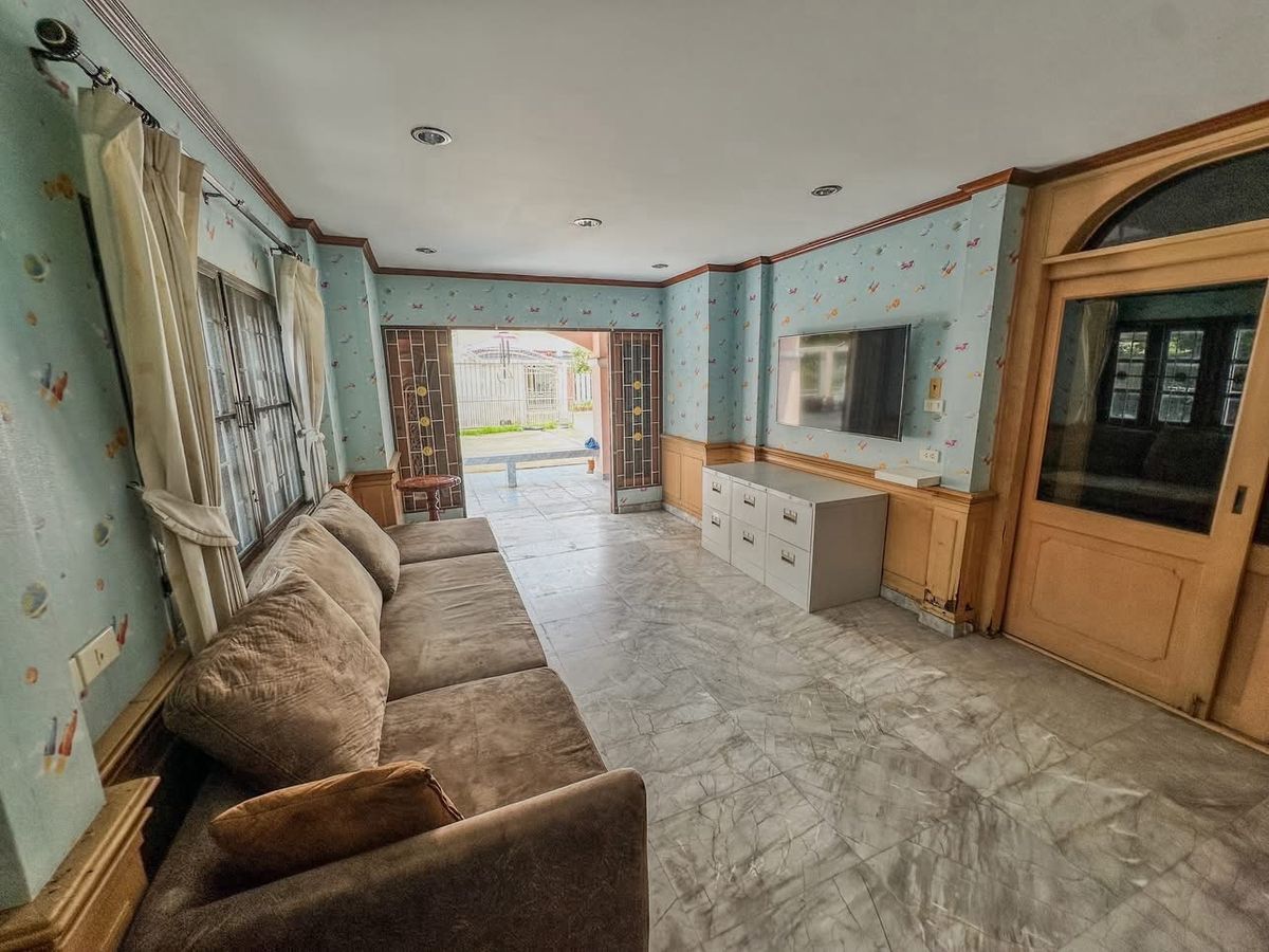 ให้เช่าบ้านนวมินทร์ รามอินทรา : 📢👇 ขาย/เช่าบ้านเดี่ยว 2 ชั้น พร้อมโกดัง เดินทางสะดวก ใกล้แหล่งชุมชน