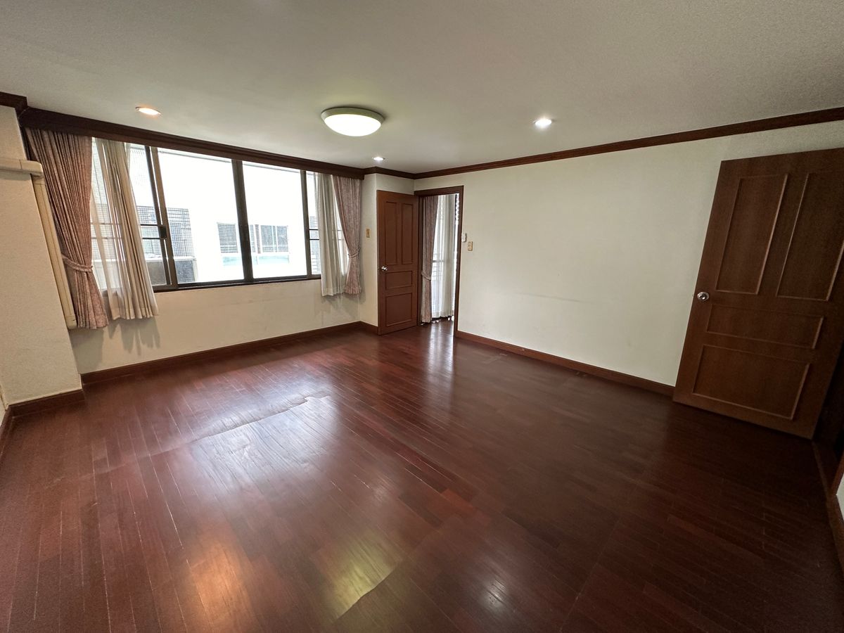 For SaleCondoSukhumvit, Asoke, Thonglor : Condo for sale Acadamia Grand Tower Price 6,990,000 baht [MKS250354]