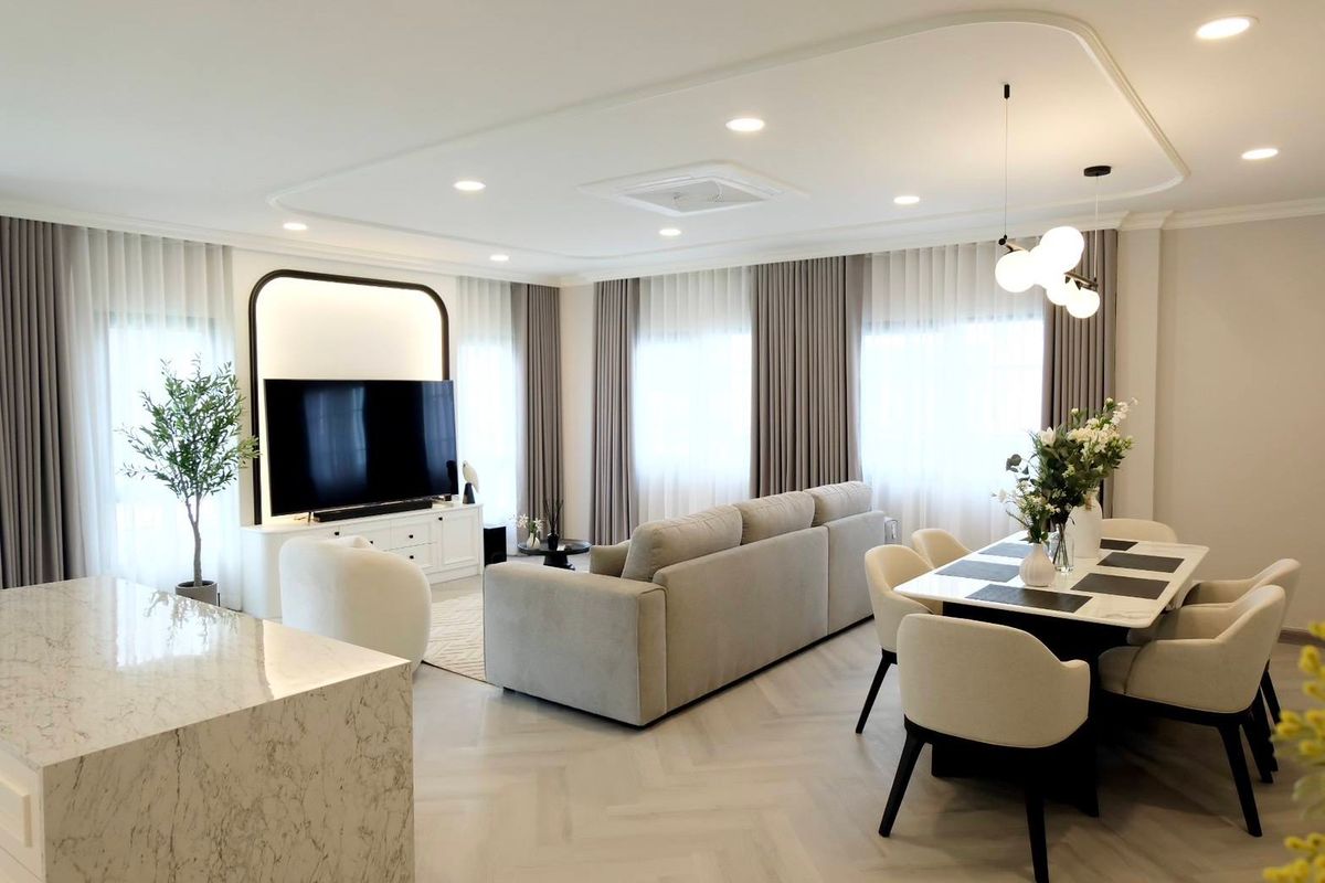 ขายบ้านบางนา แบริ่ง ลาซาล : ขายบ้านหรูcentro bangna ตกแต่งสวยพร้อมอยู่