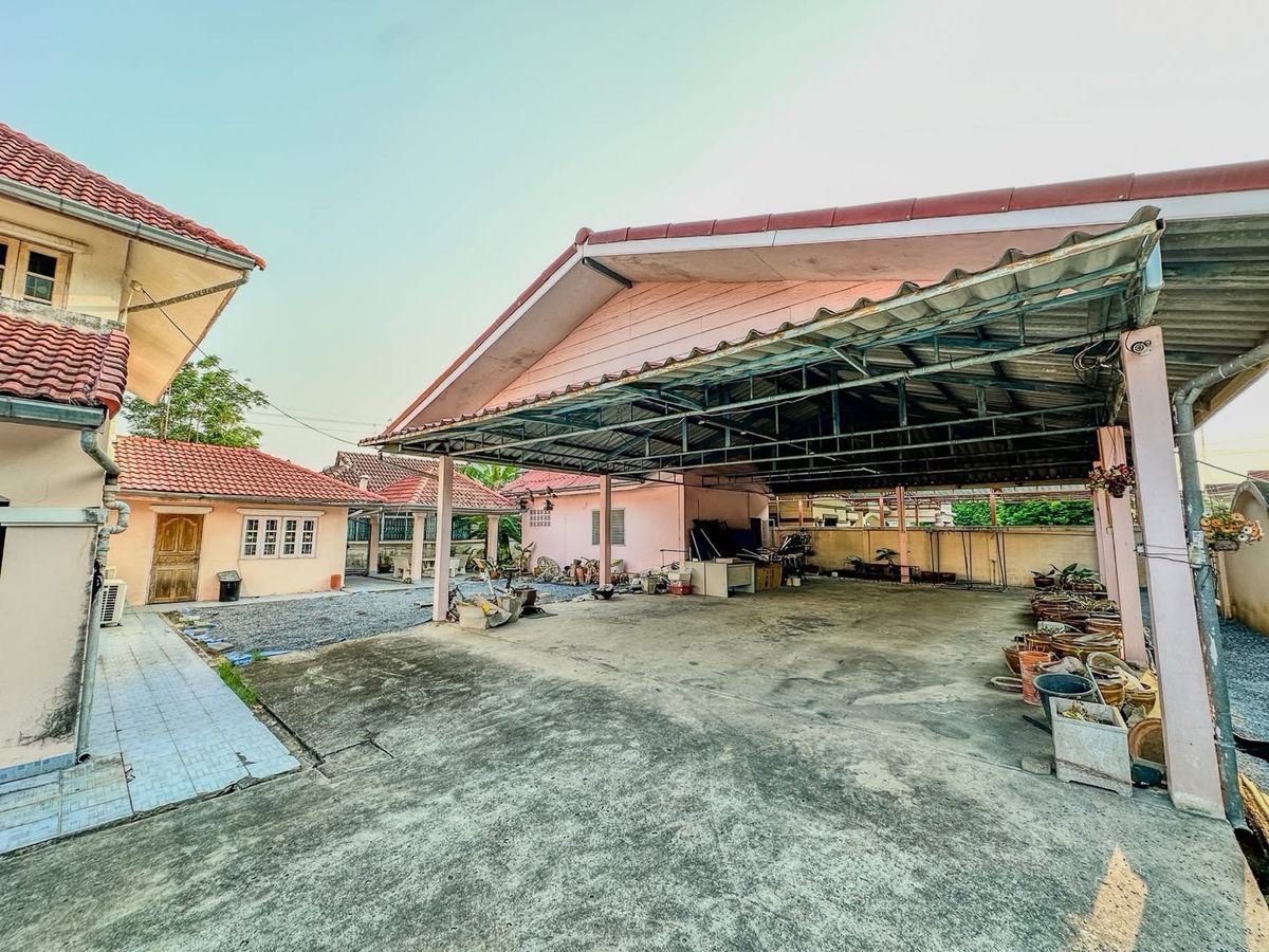 ให้เช่าบ้านนวมินทร์ รามอินทรา : 📢👇 ขาย/เช่าบ้านเดี่ยว 2 ชั้น พร้อมโกดัง เดินทางสะดวก ใกล้แหล่งชุมชน