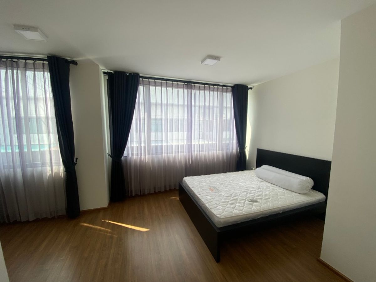 ขายทาวน์โฮมบางนา แบริ่ง ลาซาล : ขายทาวน์โฮม 2 ชั้น โครงการ  PLENO บางนา วงแหวน แถมเฟอร์นิเจอร์ จอดรถได้ 2 คัน (SM1202)