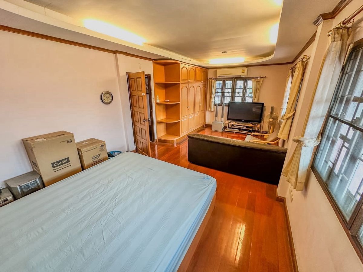 ให้เช่าบ้านนวมินทร์ รามอินทรา : 📢👇 ขาย/เช่าบ้านเดี่ยว 2 ชั้น พร้อมโกดัง เดินทางสะดวก ใกล้แหล่งชุมชน