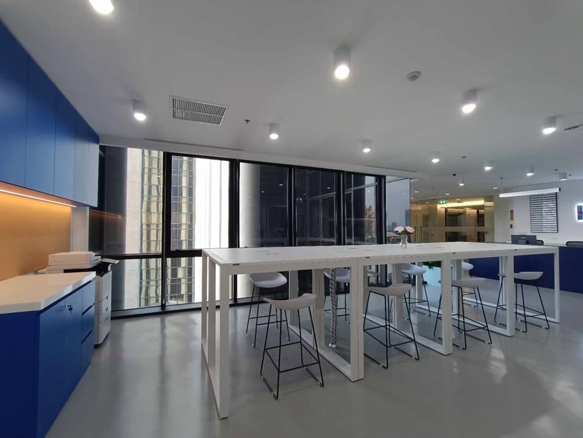 ให้เช่าสำนักงานอารีย์ อนุสาวรีย์ : เซอร์วิสออฟฟิศ พื้นที่สำนักงานให้เช่า อารีย์ Serviced Office พื้นที่เริ่มต้นสำหรับ 1 - 50 ท่าน ตกแต่งสวย พร้อมเข้าอยู่ อาคาร เอส.พี บิ้วดิ้ง (ไอบีเอ็ม) - S.P. Building (IBM Building) ใกล้รถไฟฟ้า BTSอารีย์, พหลโยธิน, สนามเป้า