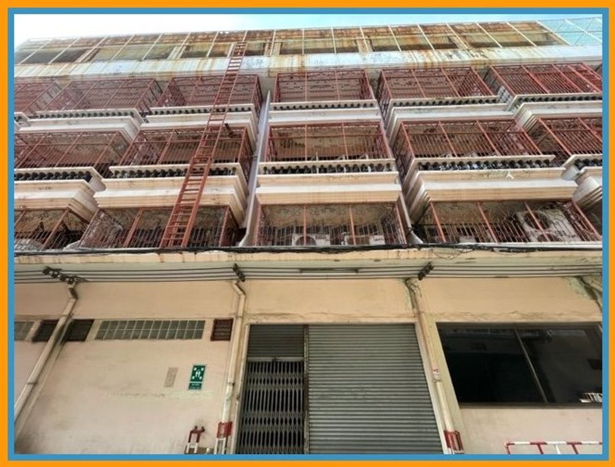 ขายอาคารพาณิชย์วงเวียนใหญ่ เจริญนคร : 🏬 ขาย อาคารพาณิชย์ 5 ห้อง 5 ชั้น พื้นที่ใช้สอย 1,750 ตรม เจริญนคร มีลิฟท์ขนาด 2 ตัน เหมาะทำออฟฟิศ, โกดัง, โฮสเทล, ร้านกาแฟ